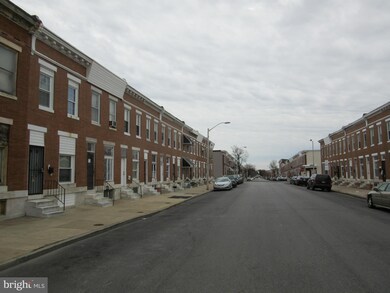 828 N Kenwood Ave, Baltimore, MD 21205 - photo 2