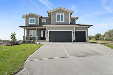 9287 Carbondale St, Lenexa, KS 66227 - photo 2