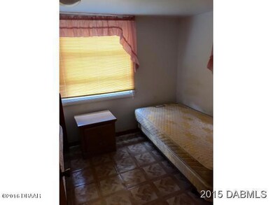 20150308205644493953000000-o