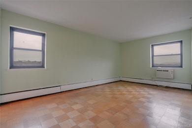 Diplomat Towers unit 8M, Mount Kisco, NY 10549 - photo 4