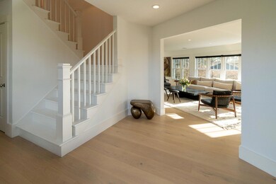 16 aurora way_3
