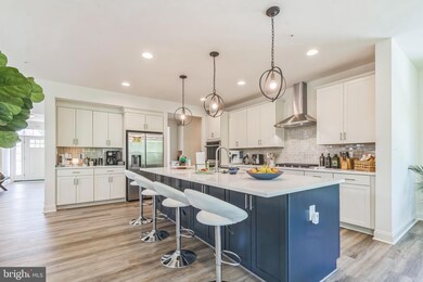 8604 Cedar Chase Dr, Clinton, MD 20735 - photo 7