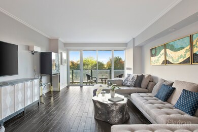 210 Central Park S unit 7D, New York, NY 10019 - photo 3