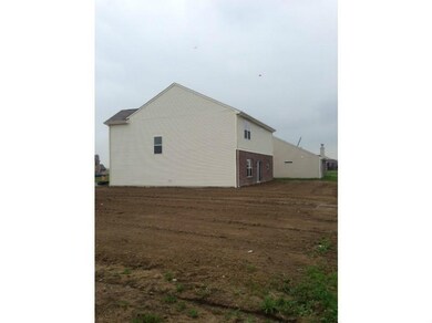 2581 Wildflower Ln, Greenwood, IN 46143 - photo 2