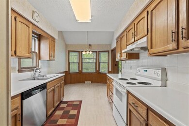 10208 Noland Rd, Lenexa, KS 66215 - photo 6