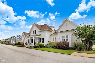 15 Drayton St, Clayton, NC 27527 - photo 2