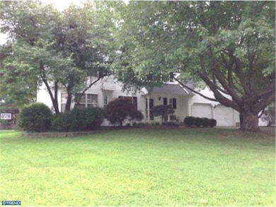 159 Mill Pond Place, Langhorne, PA 19047 - photo 2