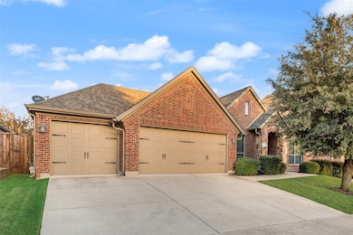 1211 Norfolk St, Roanoke, TX 76262 - photo 3