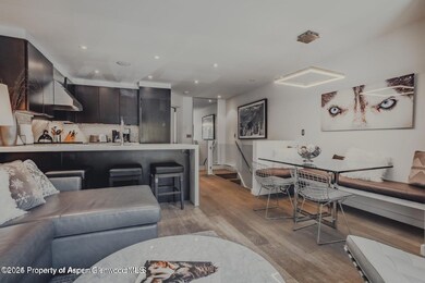 124 E Durant Ave #6