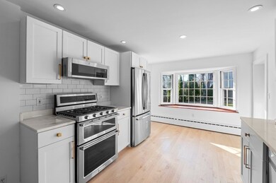 19 Franklin St unit 1, Marblehead, MA 01945 - photo 2