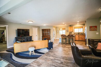 family room 2