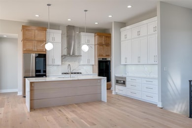 17778 Hammontree Dr, Clive, IA 50325 - photo 6