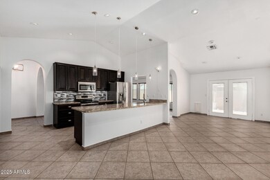 647 W Mission Dr, Chandler, AZ 85225 - photo 5