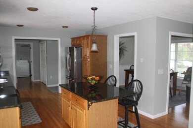 5 Plumtree Way, Feeding Hills, MA 01030 - photo 4