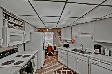 17442 N Boswell Blvd, Sun City, AZ 85373 - photo 5