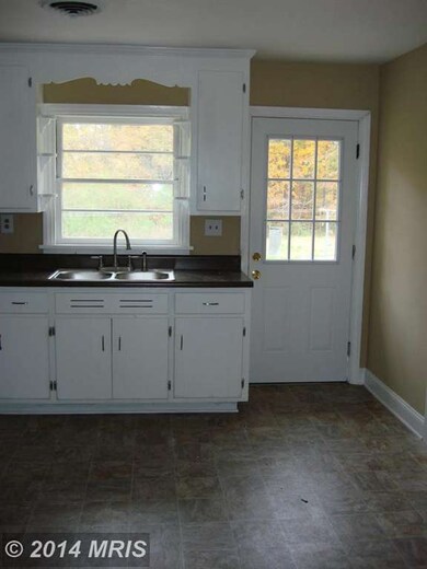 10267 Moncure Dr, Ruther Glen, VA 22546 - photo 4