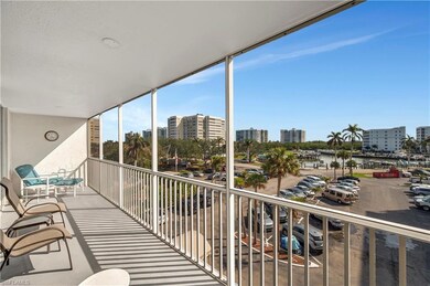 5 Bluebill Ave unit 412, Naples, FL 34108 - photo 4