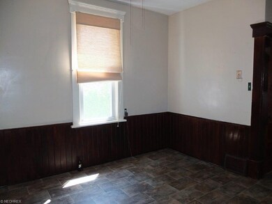 Eating area in kitchen.