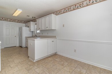 4406 SILVERTON RD MINI (c)-3518