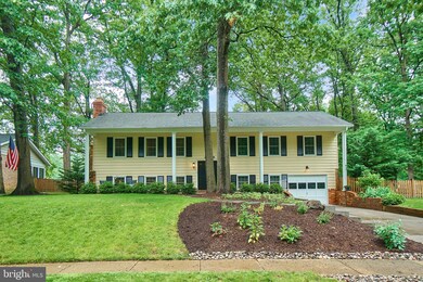 2358 Paddock Ln, Reston, VA 20191 - photo 3