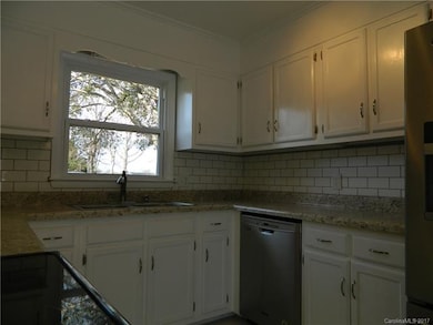 118 Little Forest Ln, Statesville, NC 28625 - photo 7