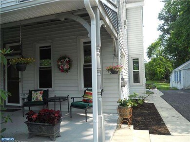 659 Belmont Ave, Southampton, PA 18966 - photo 3