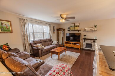 1218 Hunters Woods Dr, East Stroudsburg, PA 18301 - photo 5