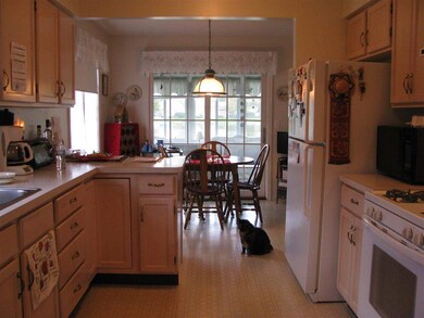 18620 Pauls Way, South Bend, IN 46637 - photo 5