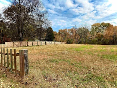 3520 Cook Rd, Memphis, TN 38109 - photo 6