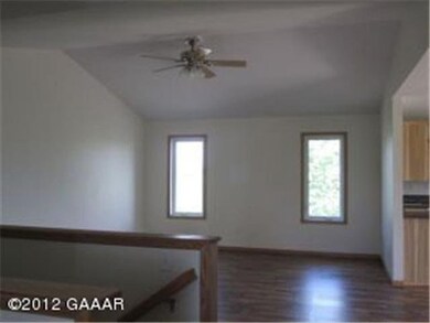 957 Abbygail Dr, Alexandria, MN 56308 - photo 3