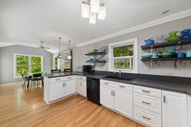 1211 Cardinal Dr, Algonquin, IL 60102 - photo 7