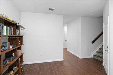 1458 SE 26th Ave, Homestead, FL 33035 - photo 4