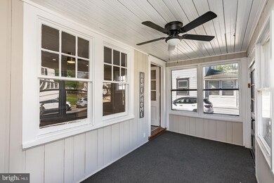 17 N Ridgeway Ave, Glenolden, PA 19036 - photo 3