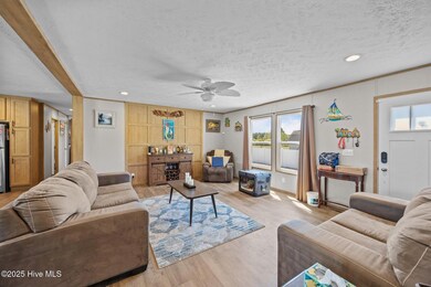 512 Evins Lane, Pinetown, NC