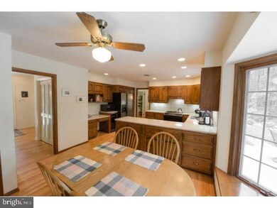 6370 Woodfern Dr, Emmaus, PA 18049 - photo 6