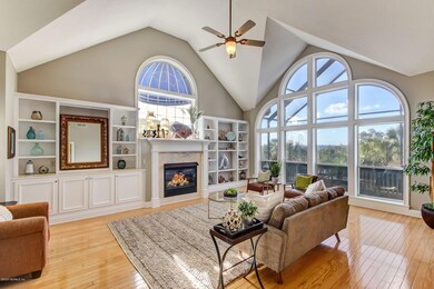 (1) Living Room to Lanai Views