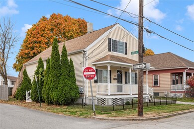 25 Ordway St, Pawtucket, RI 02861 - photo 2