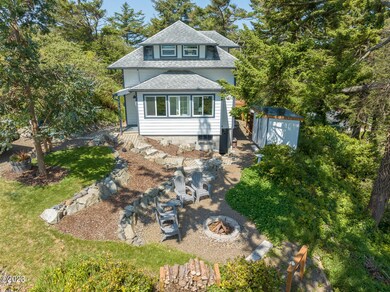 Exterior/Front yard