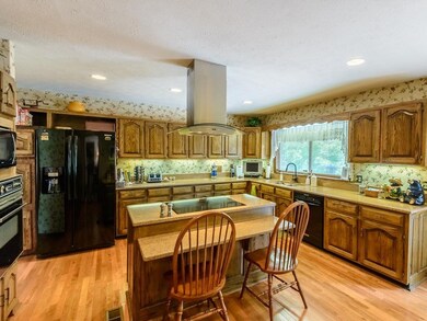 OH THAT KITCHEN