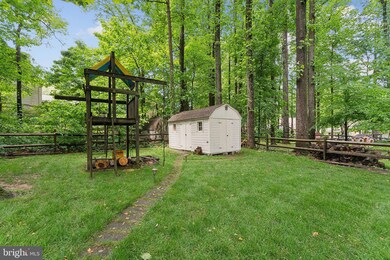 6554 Gladeview Ct, Burke, VA 22015 - photo 7