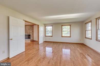 4 Meadowview Dr, Shamong, NJ 08088 - photo 5