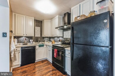 836B Putnam Blvd unit 57B, Nether Providence Township, PA 19086 - photo 5