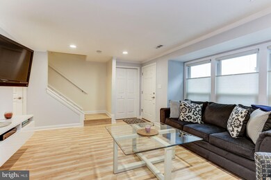 22424 Stablehouse Dr, Sterling, VA 20164 - photo 7