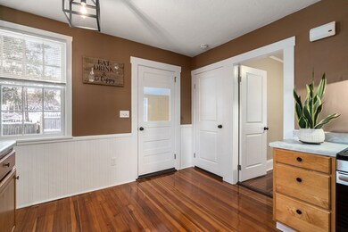 11 Jenkins St, Worcester, MA 01602 - photo 4