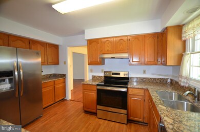 10307 Sea Pines Dr, Bowie, MD 20721 - photo 4