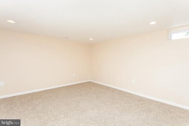 5540 Silverbell Rd, Baltimore, MD 21206 - photo 6