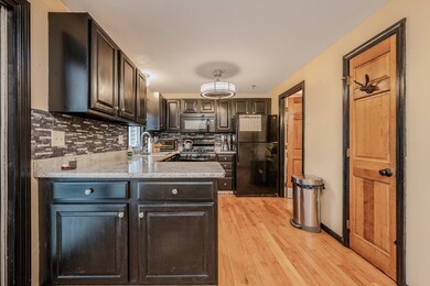 25 Tobey Rd unit 58, Dracut, MA 01826 - photo 4