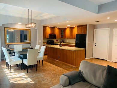 Kitchen & Dining