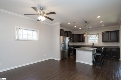 811 Camberwell Rd, Simpsonville, SC 29680 - photo 7