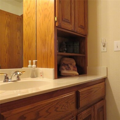 2nd bathroom